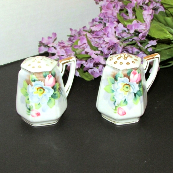 NIPPON Antique Salt & Pepper Shakers Hand Painted Flowers Floral Early 1900s - Picture 10 of 11